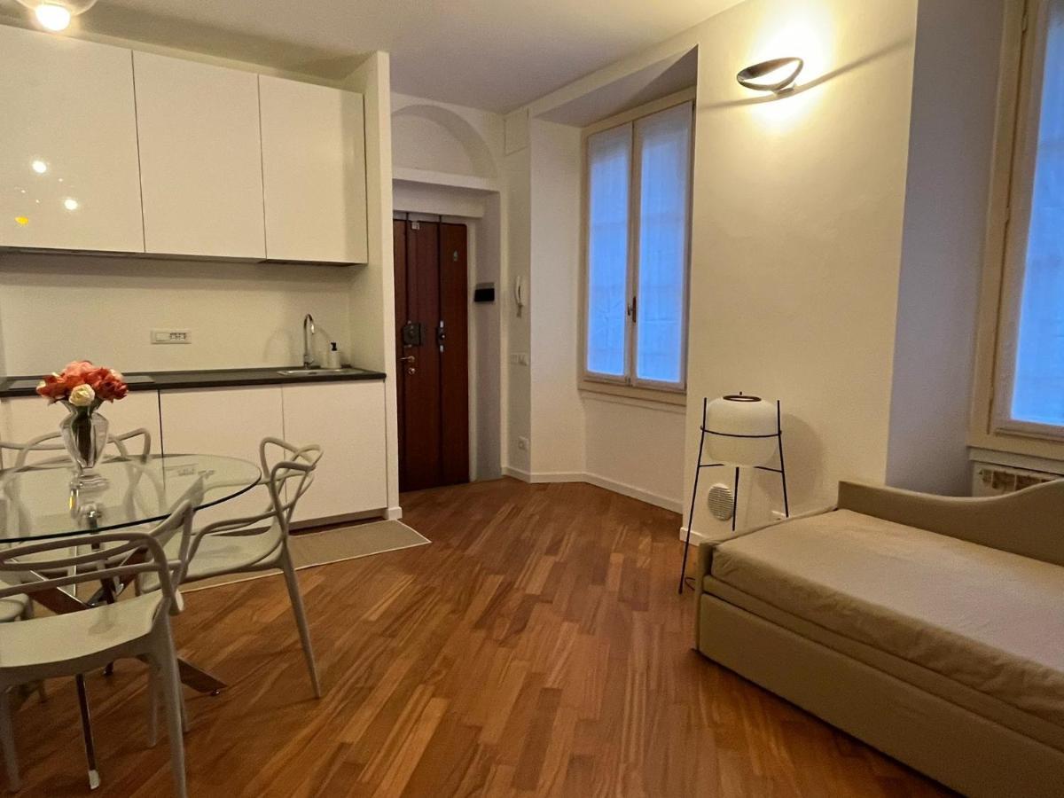 Casa Vercelli Delizioso Bilocale Moderno Nella Vecchia Milano ภายนอก รูปภาพ