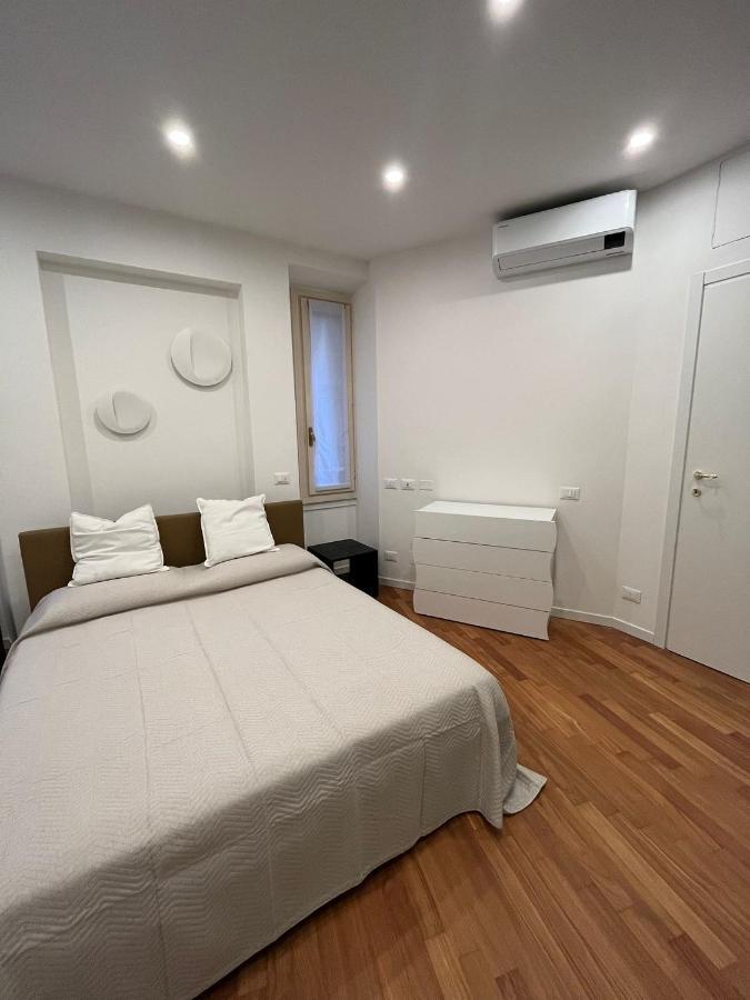 Casa Vercelli Delizioso Bilocale Moderno Nella Vecchia Milano ภายนอก รูปภาพ